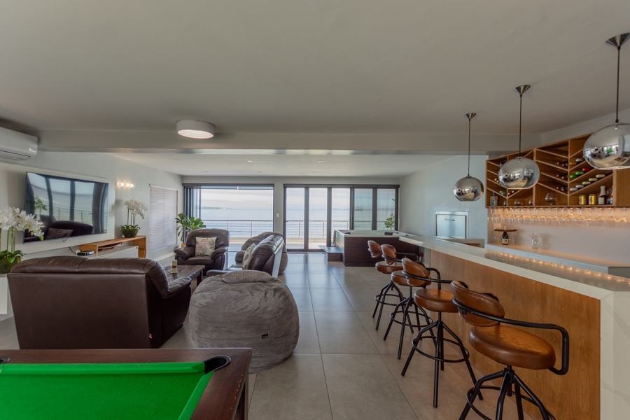 7 Bedroom Property for Sale in Calypso Beach Western Cape